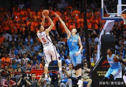 成功地抵挡 成功地抵挡