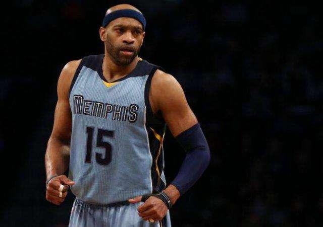 守篮板与二 守篮板与二